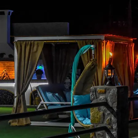 Ftelia Luxury Studio 