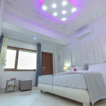 Ftelia Luxury Studio 